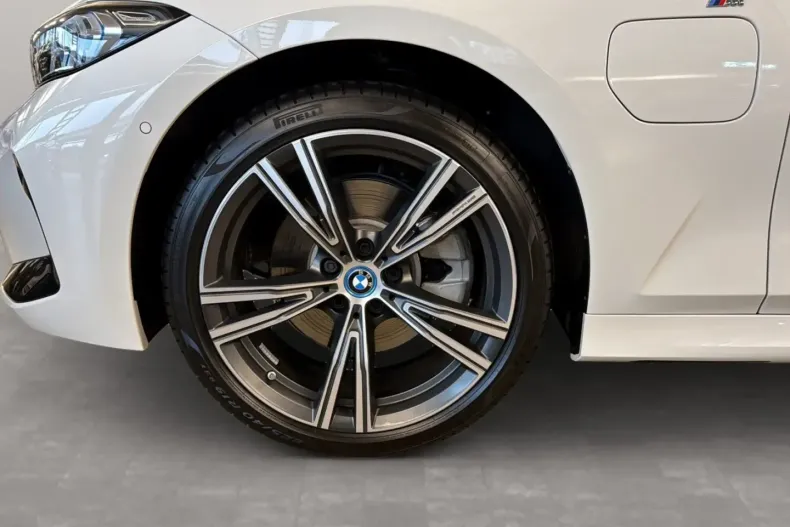 BMW 330 din 2024 cu 16.916 km - oferta BMW174897 - foto 9