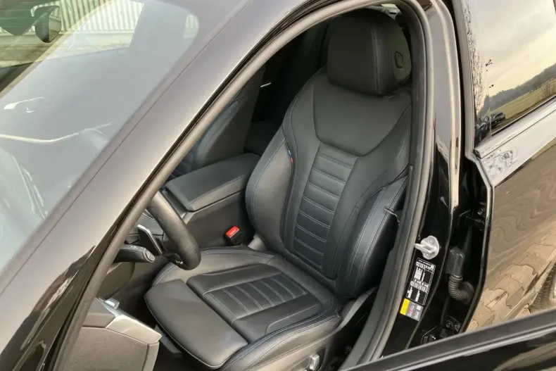 BMW 330 din 2022 cu 60.700 km - oferta BMW174900 - foto 10