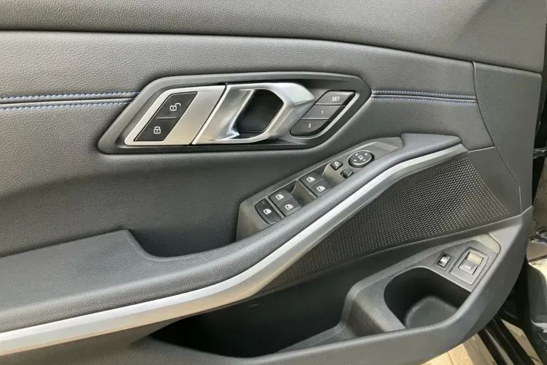 BMW 330 din 2022 cu 60.700 km - oferta BMW174900 - foto 12