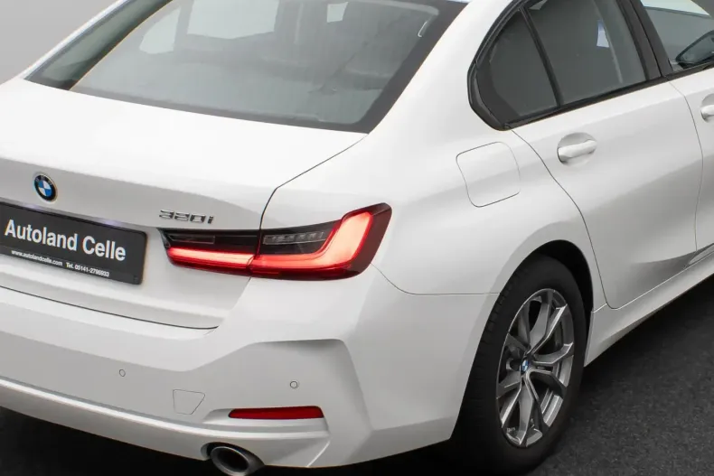 BMW 320 din 2022 cu 48.048 km - oferta BMW174904 - foto 14