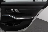 BMW 320 din 2022 cu 48.048 km - oferta BMW174904 - foto 29