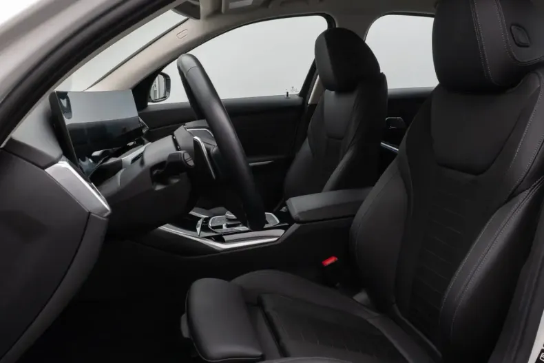 BMW 320 din 2022 cu 48.048 km - oferta BMW174904 - foto 32