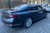 BMW 740 din 2021 cu 74.390 km - oferta BMW174922 - foto 6