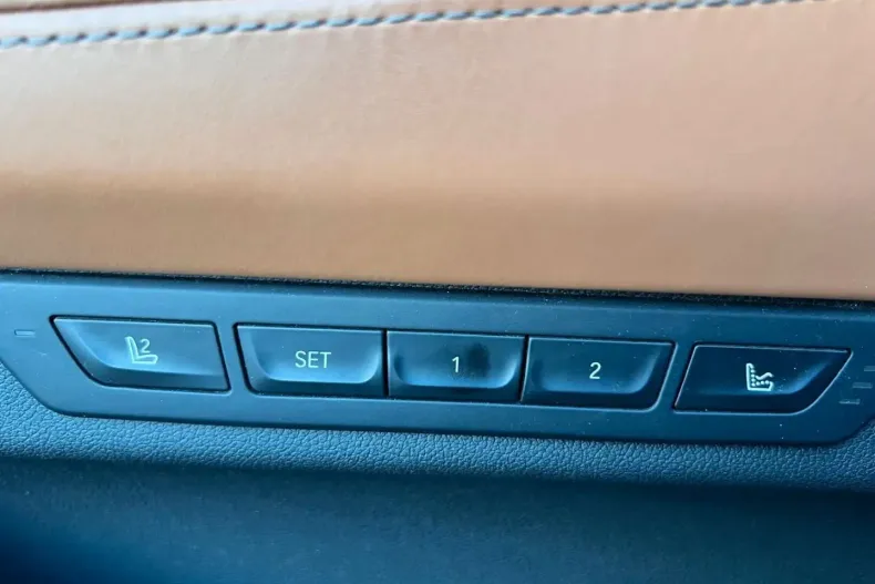 BMW 740 din 2021 cu 74.390 km - oferta BMW174922 - foto 8