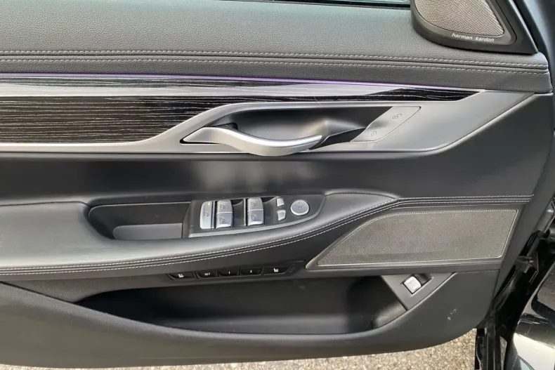 BMW 740 din 2022 cu 84.200 km - oferta BMW174923 - foto 11