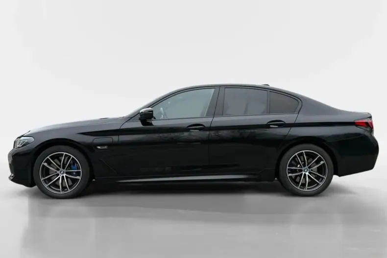 BMW 545 din 2022 cu 71.400 km - oferta BMW174925 - foto 3