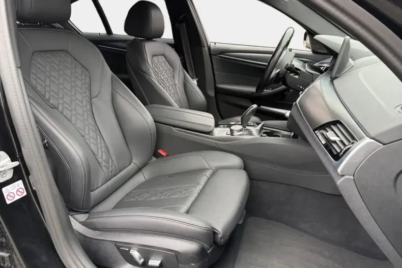 BMW 545 din 2022 cu 71.400 km - oferta BMW174925 - foto 10