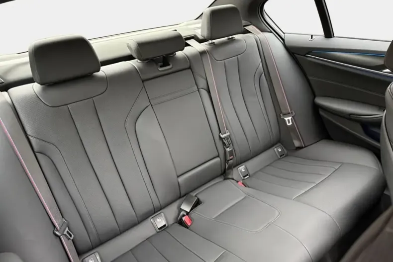 BMW 545 din 2022 cu 71.400 km - oferta BMW174925 - foto 11