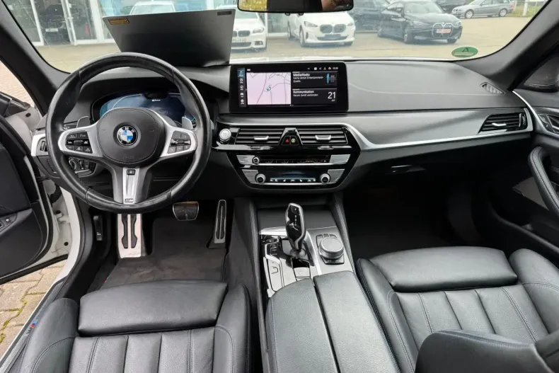 BMW 545 din 2021 cu 38.749 km - oferta BMW174926 - foto 7