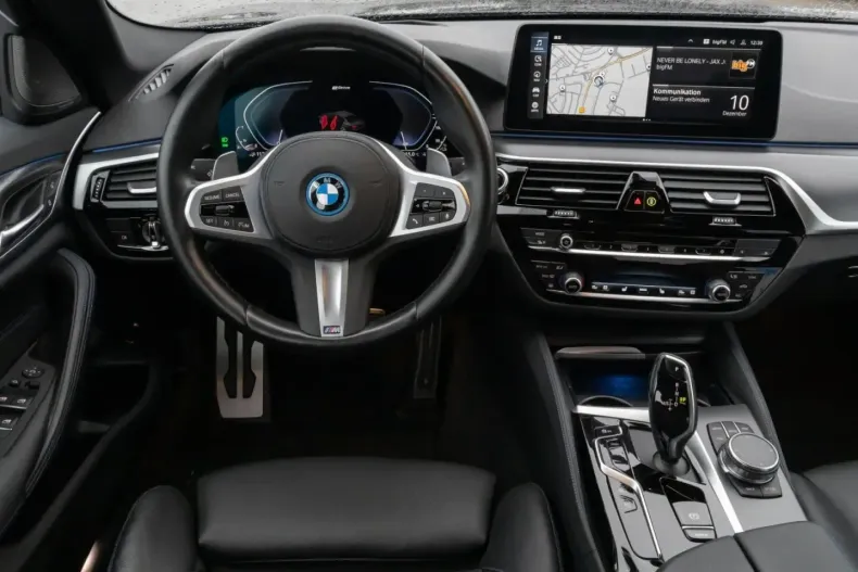 BMW 545 din 2022 cu 87.354 km - oferta BMW174929 - foto 8