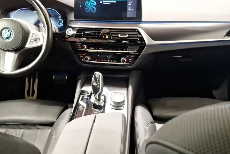 BMW 545 din 2022 cu 81.308 km - oferta BMW174930 - foto 8