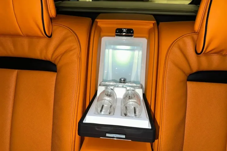 Rolls-Royce Cullinan din 2024 cu 6.071 km - oferta ROL174933 - foto 12