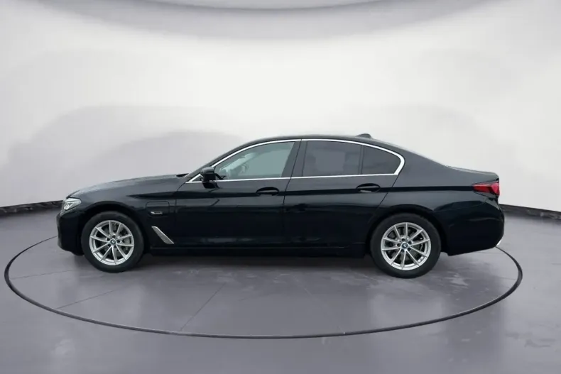 BMW 530 din 2022 cu 91.070 km - oferta BMW174937 - foto 3