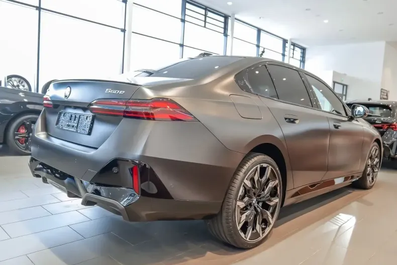 BMW 550 din 2026 cu 5 km - oferta BMW174948 - foto 2