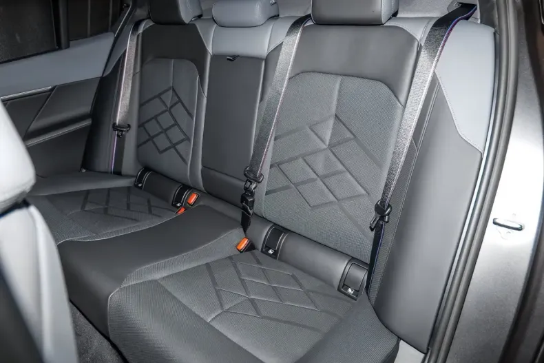 BMW 550 din 2026 cu 5 km - oferta BMW174948 - foto 14