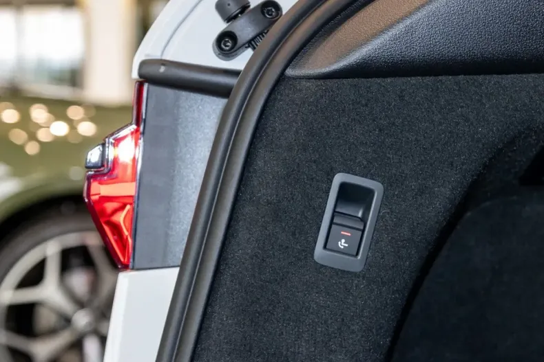 Audi A6 din 2025 cu 35.999 km - oferta AUD174952 - foto 9