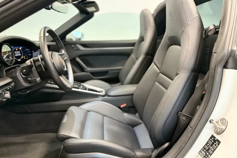 Porsche 911 din 2023 cu 19.900 km - oferta POR174955 - foto 38