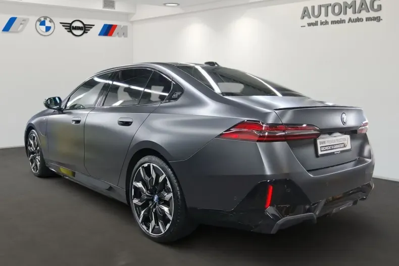 BMW 550 din 2024 cu 21.900 km - oferta BMW174961 - foto 4