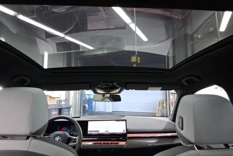 BMW 550 din 2024 cu 21.900 km - oferta BMW174961 - foto 13