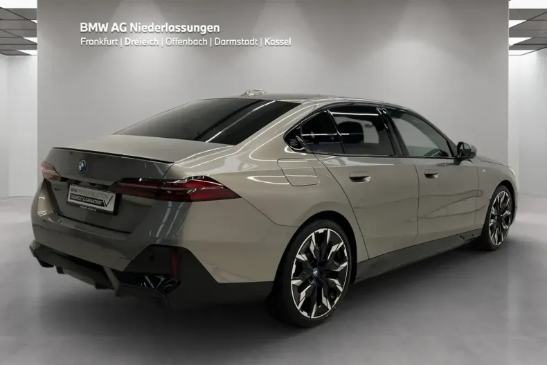 BMW 550 din 2025 cu 17.082 km - oferta BMW174964 - foto 3