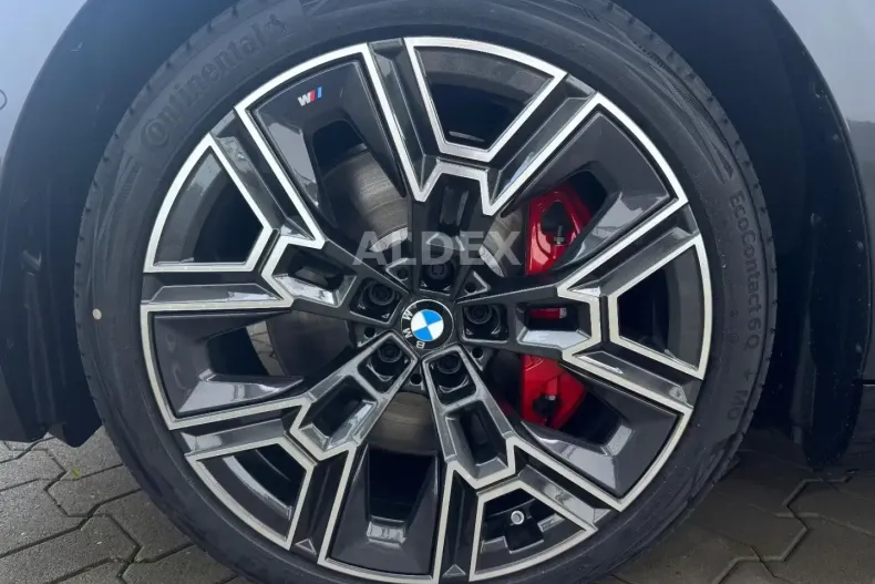 BMW 550 din 2025 cu 7.421 km - oferta BMW174965 - foto 11