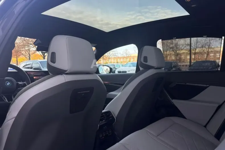 BMW 550 din 2025 cu 7.421 km - oferta BMW174965 - foto 19