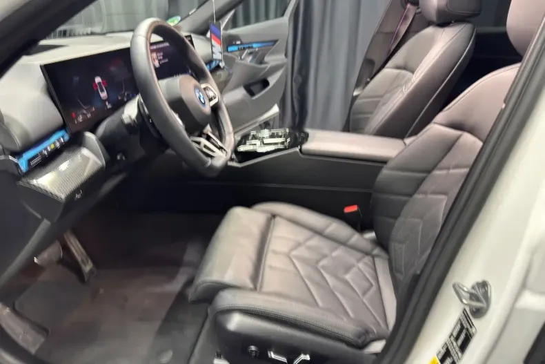 BMW 550 din 2025 cu 10.000 km - oferta BMW174966 - foto 5