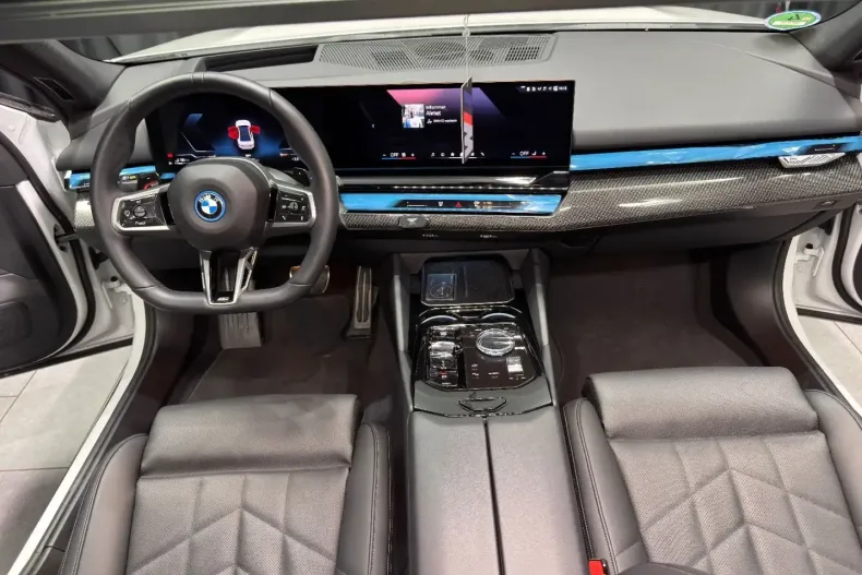 BMW 550 din 2025 cu 10.000 km - oferta BMW174966 - foto 6