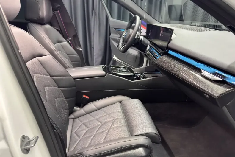 BMW 550 din 2025 cu 10.000 km - oferta BMW174966 - foto 18