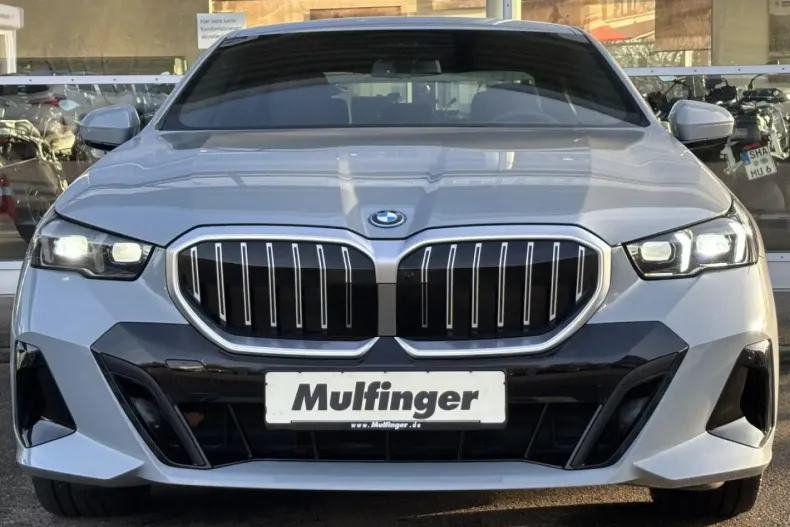 BMW 550 din 2025 cu 40.469 km - oferta BMW174971 - foto 2