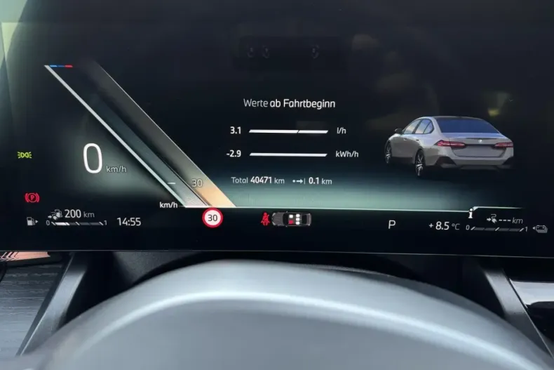 BMW 550 din 2025 cu 40.469 km - oferta BMW174971 - foto 13