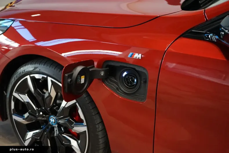 BMW 550 din 2024 cu 21.170 km - oferta BMW174972 - foto 6