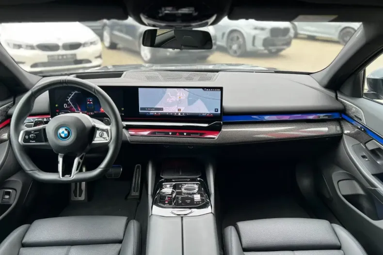 BMW 550 din 2024 cu 37.920 km - oferta BMW174977 - foto 9