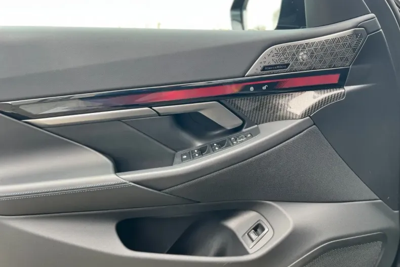 BMW 550 din 2024 cu 37.920 km - oferta BMW174977 - foto 10