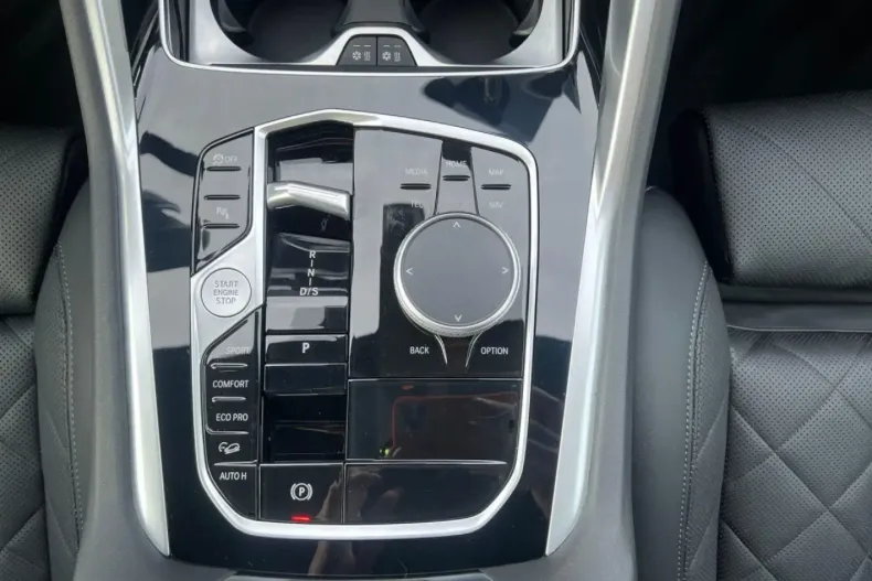 BMW X6 din 2024 cu 24.218 km - oferta BMW174979 - foto 10