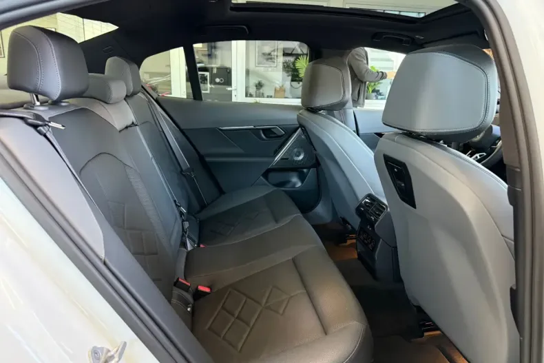 BMW 540 din 2025 cu 17.993 km - oferta BMW174983 - foto 23