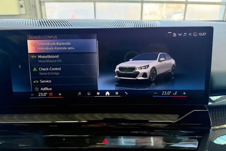 BMW 540 din 2025 cu 17.993 km - oferta BMW174983 - foto 43