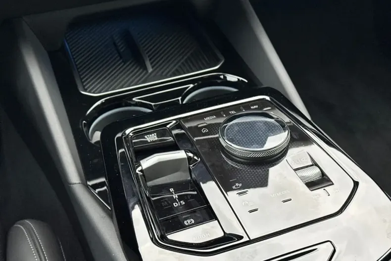 BMW 520 din 2024 cu 22.756 km - oferta BMW174984 - foto 17