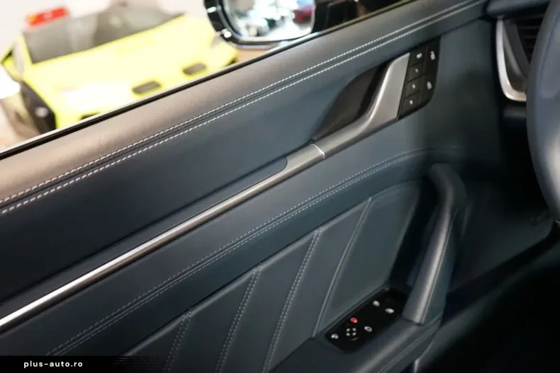 Porsche 911 din 2023 cu 14.152 km - oferta POR174993 - foto 49