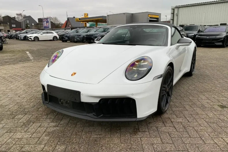 Porsche 911 din 2025 cu 3.032 km - oferta POR174996 - foto 1
