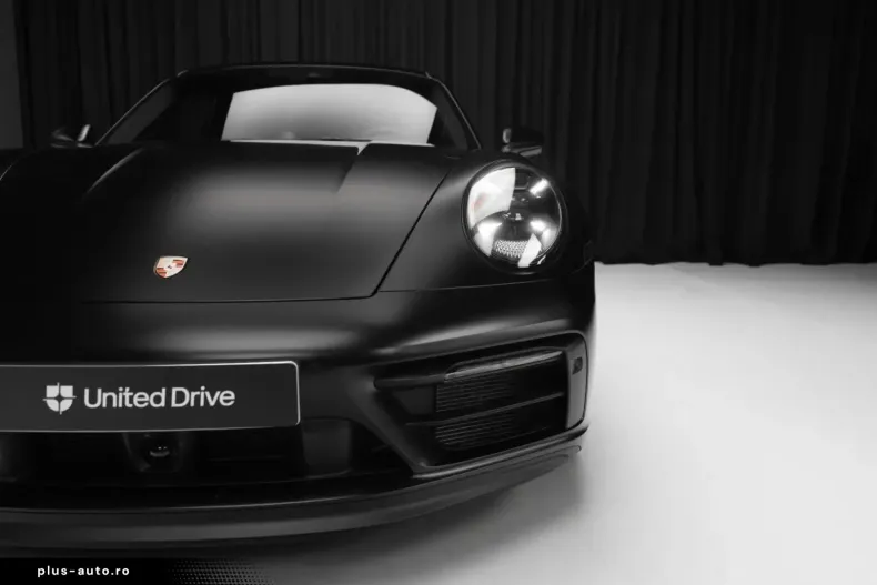 Porsche 911 din 2022 cu 10.000 km - oferta POR174997 - foto 3