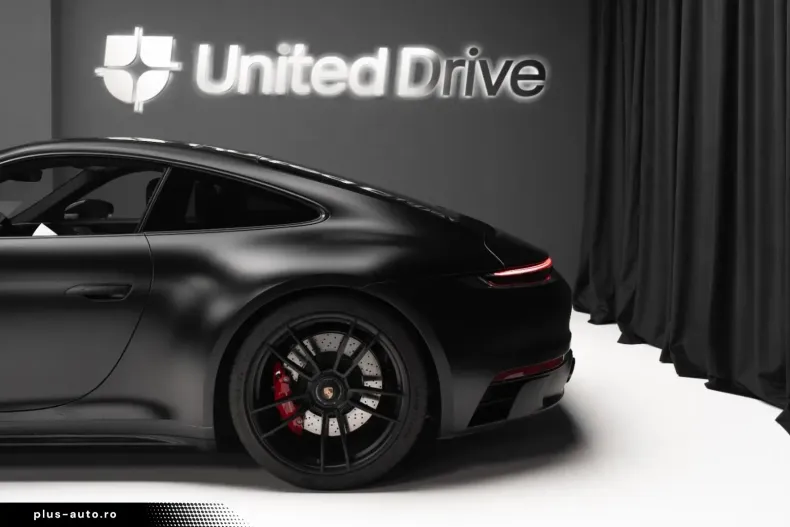 Porsche 911 din 2022 cu 10.000 km - oferta POR174997 - foto 4