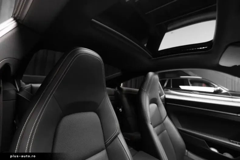 Porsche 911 din 2022 cu 10.000 km - oferta POR174997 - foto 14