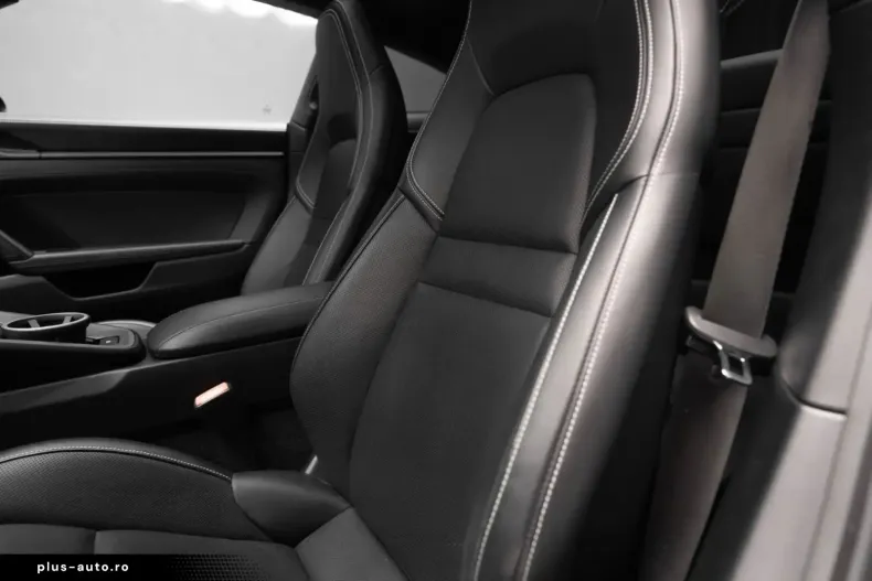 Porsche 911 din 2022 cu 10.000 km - oferta POR174997 - foto 33