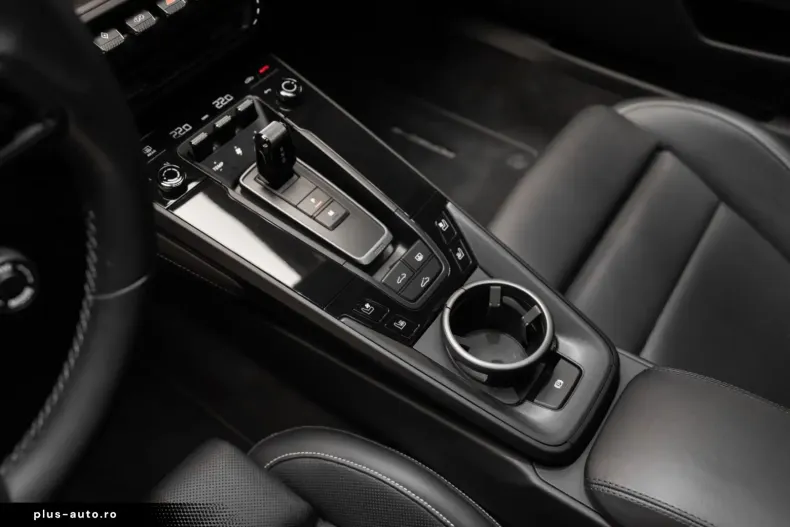 Porsche 911 din 2022 cu 10.000 km - oferta POR174997 - foto 35