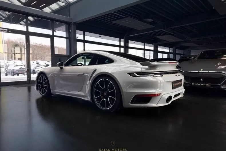 Porsche 911 din 2023 cu 24.990 km - oferta POR174998 - foto 3