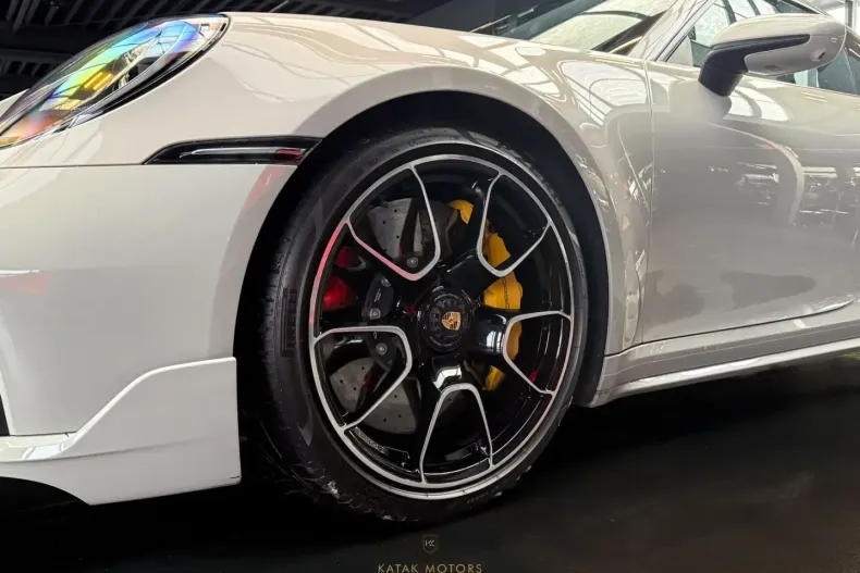 Porsche 911 din 2023 cu 24.990 km - oferta POR174998 - foto 8