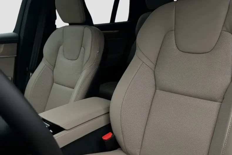 Volvo XC90 din 2025 cu 12.000 km - oferta VOL175000 - foto 13