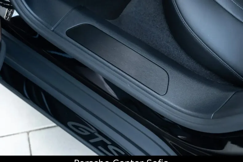 Porsche Panamera din 2024 cu 17.600 km - oferta POR175005 - foto 37