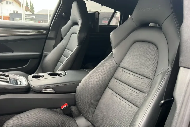 Porsche Panamera din 2022 cu 52.300 km - oferta POR175008 - foto 14